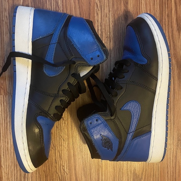 Jordan 1 Retro Royal 2017 - Picture 1 of 10